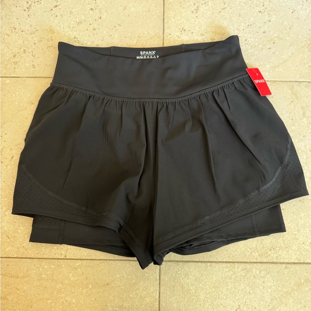 SPANX GET MOVIN’ SHORT